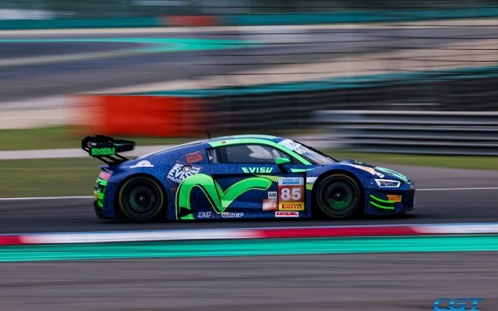 雷诺车队翻盘索伯车队，勒克莱尔点燃赛场