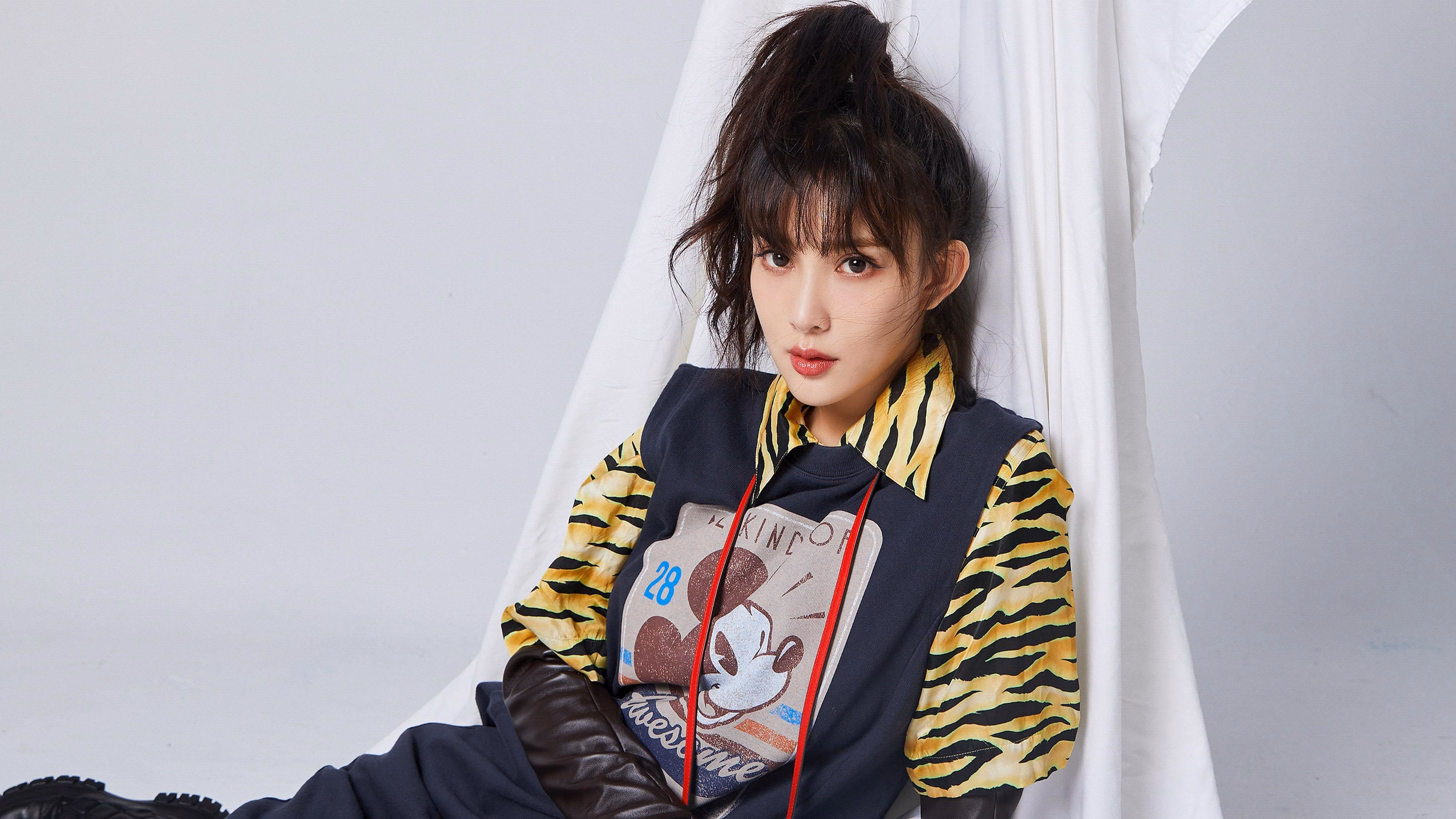 命运岔路口，利拉德轰出赛季最强音，湖人用窒息防守赢下芝加哥生死战