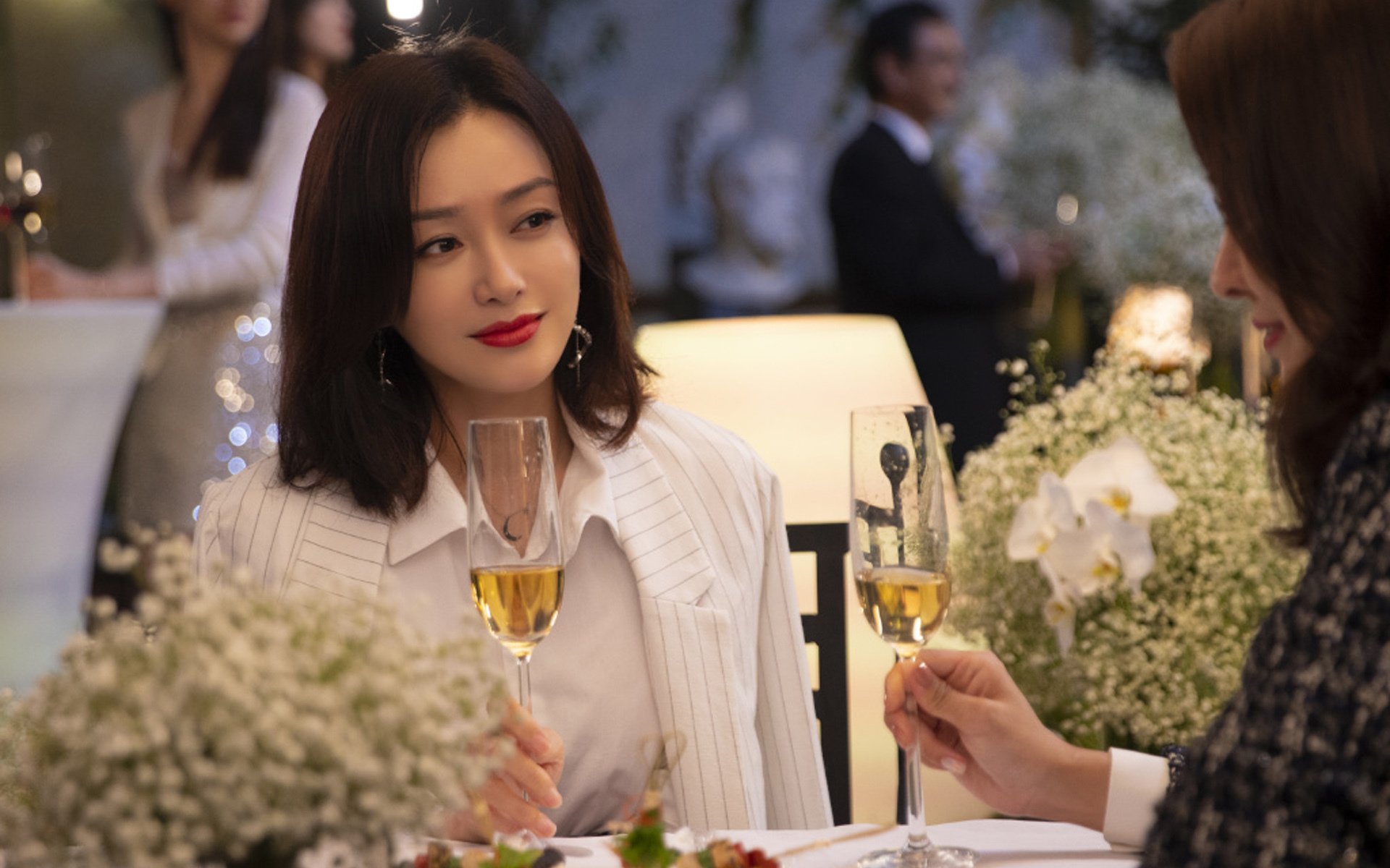 今夜，他是足球场的约基奇，德甲争冠战被他一手掌控