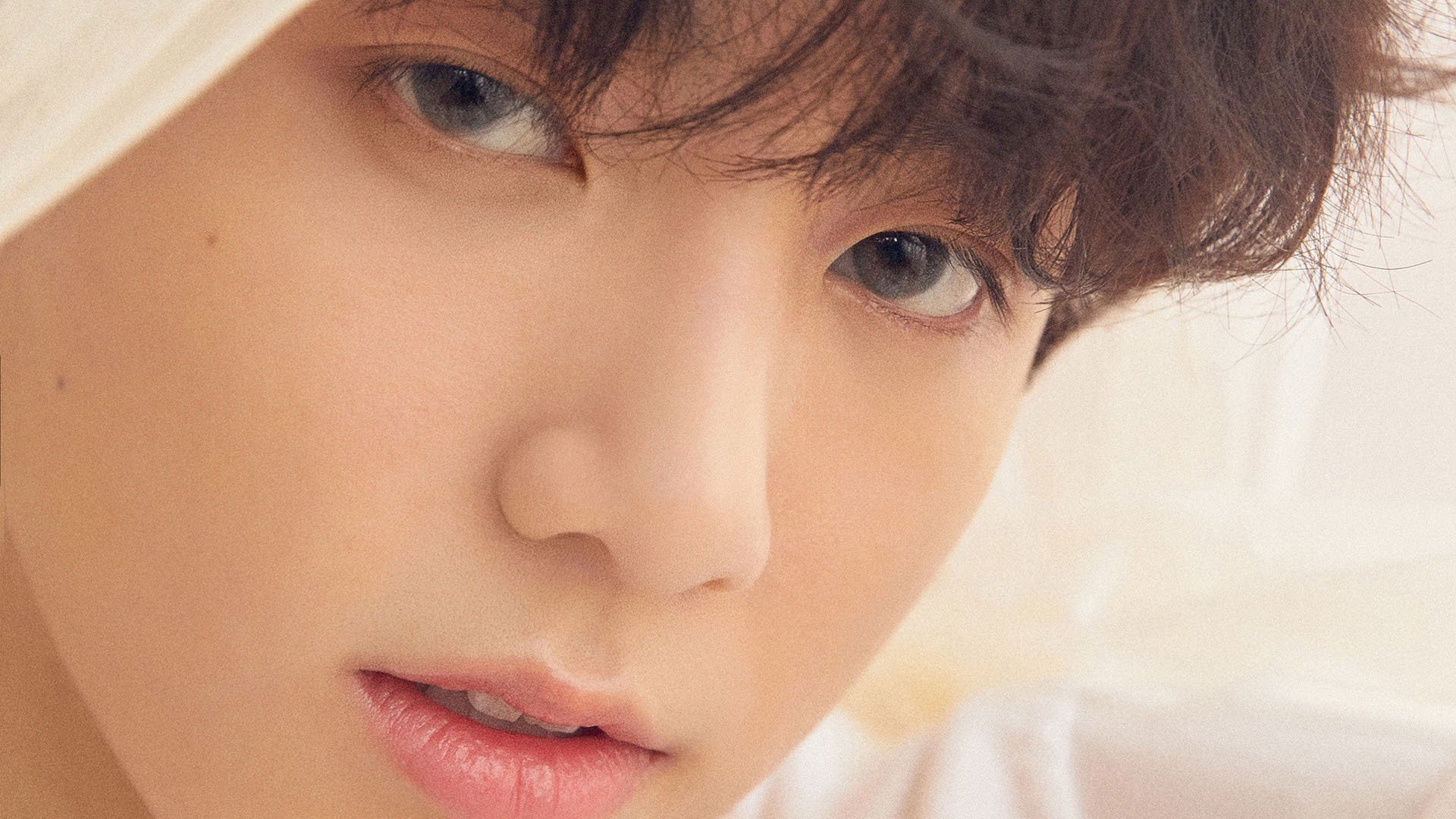 逆袭背后的灵魂，苏亚雷斯如何以沉寂闪电击穿几内亚防线？