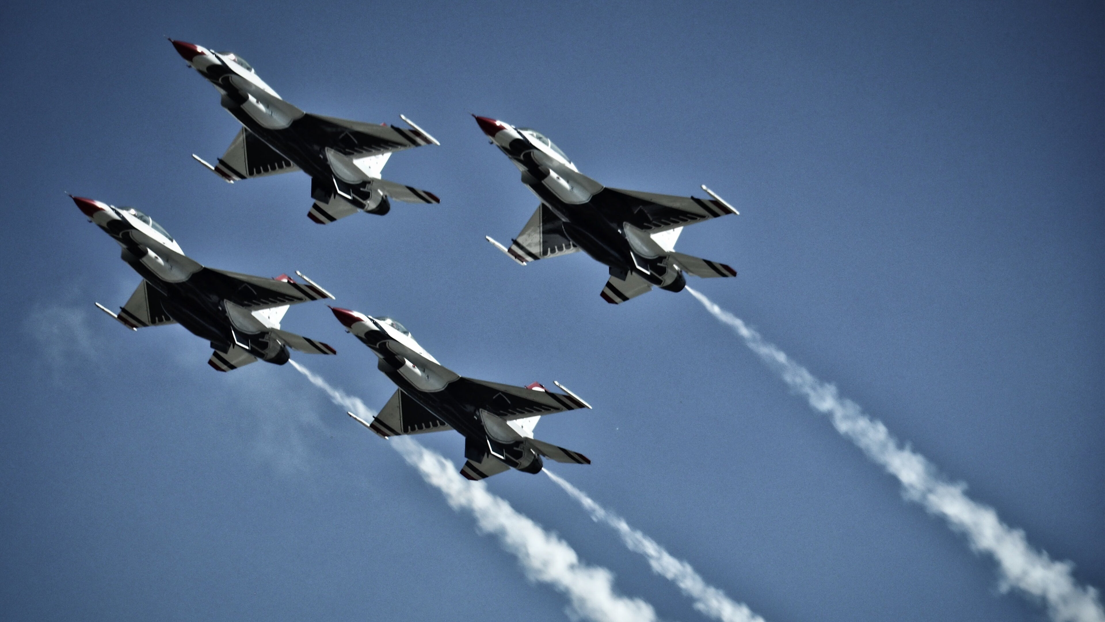 文班亚马惊世三双难救主，尼克斯铁血团队制霸步行者