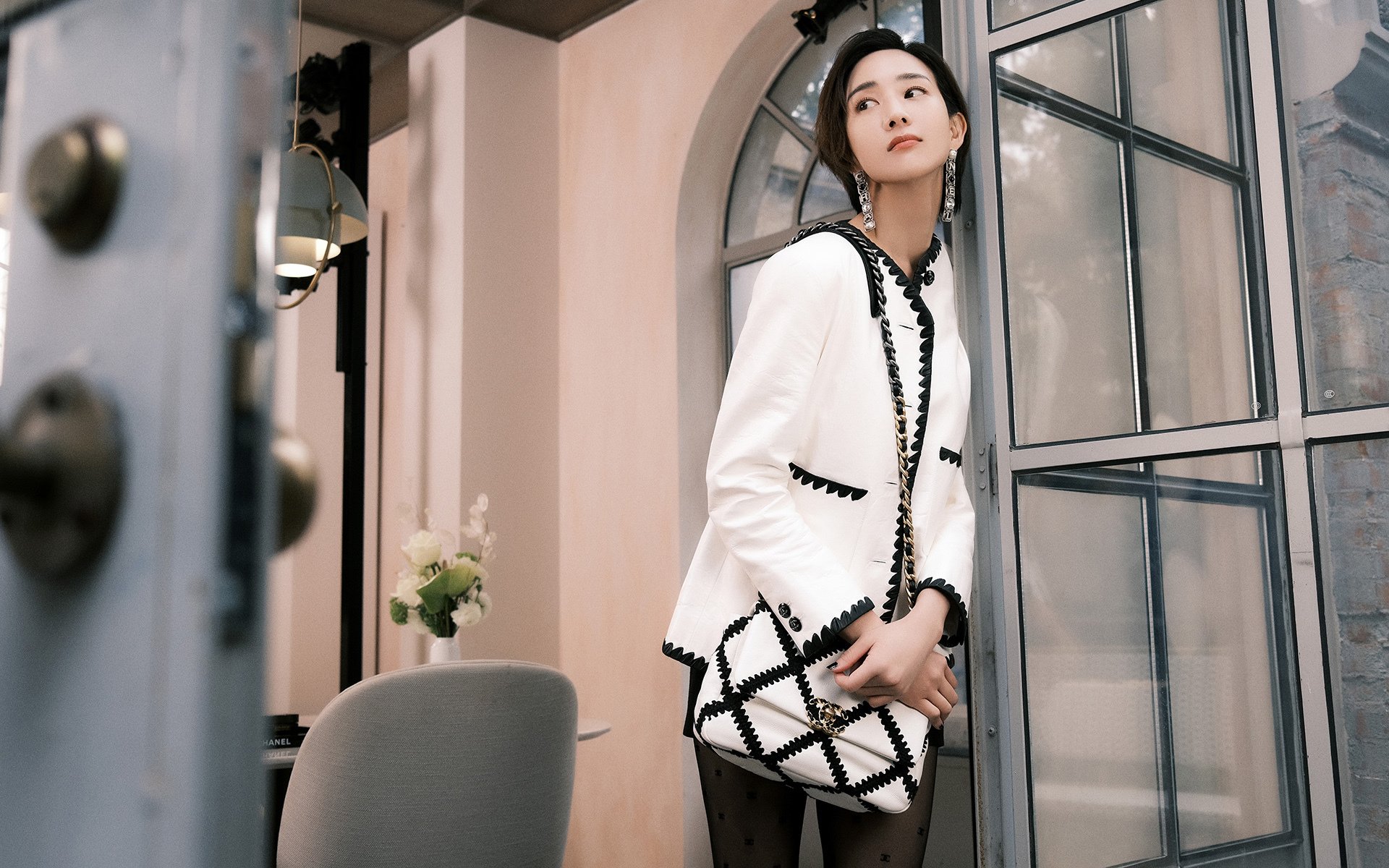 篮球双重奏，猛龙压哨绝杀深圳，西亚卡姆欧冠半决赛主宰战场