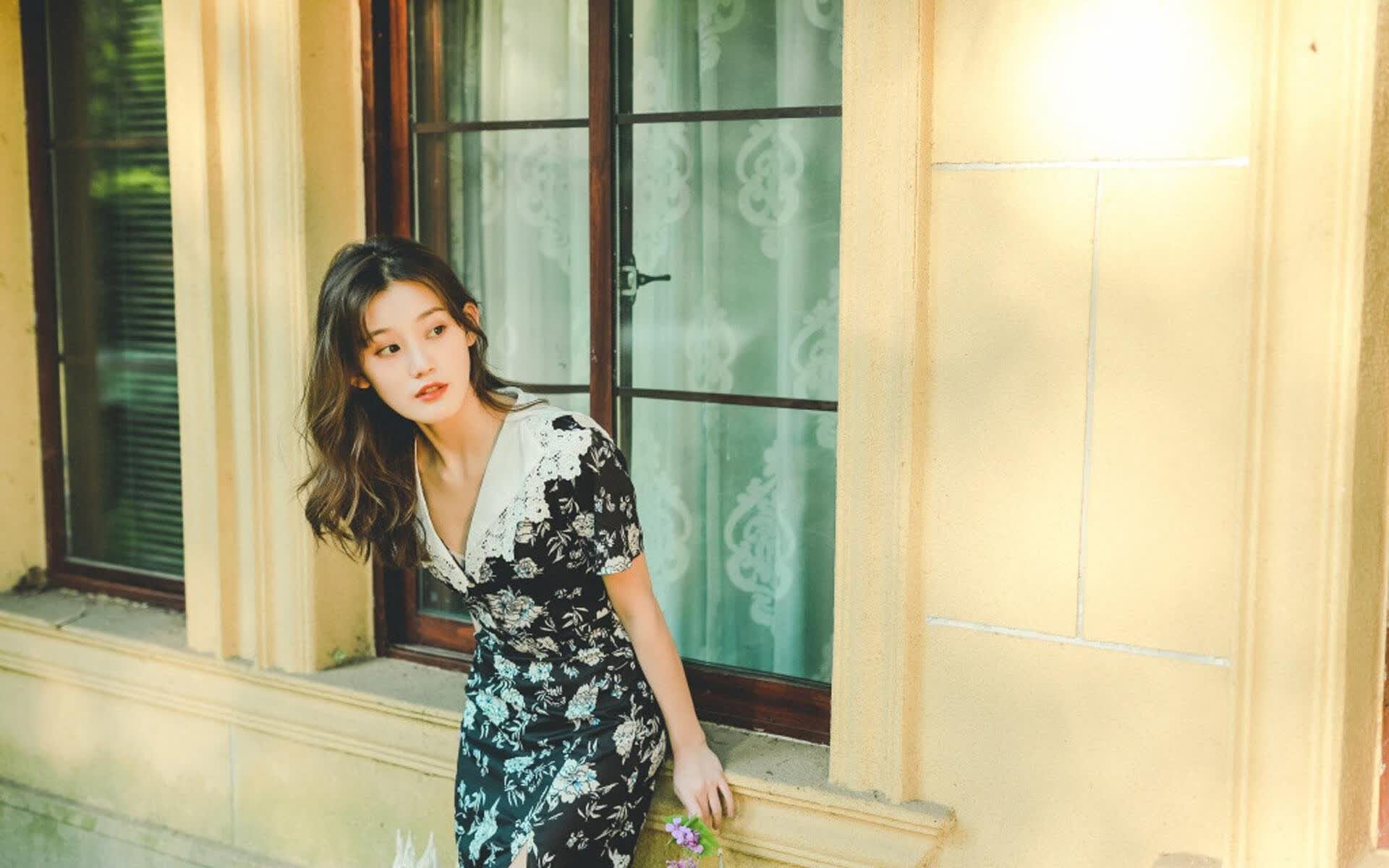 以下是为您构思的标题与文章